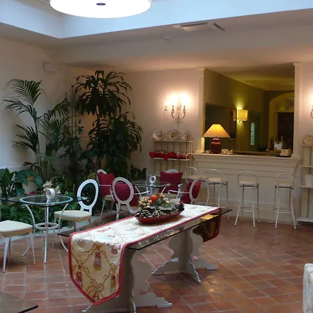 Hotel & Residenza 100 Torri 4*