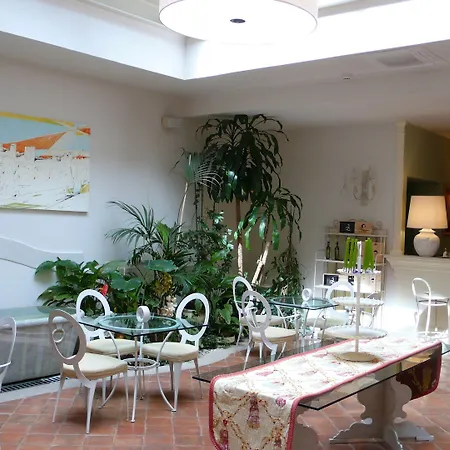 & Residenza 100 Torri Hotel Ascoli Piceno