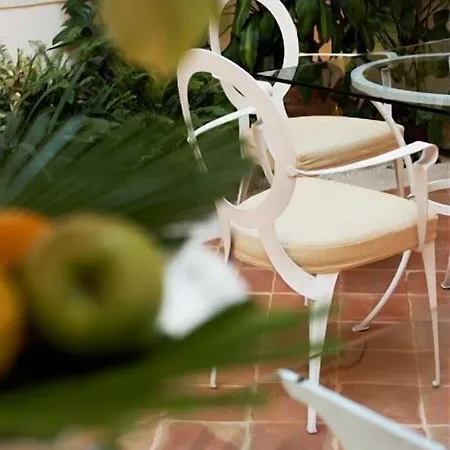 酒店 100多丽住宅酒店