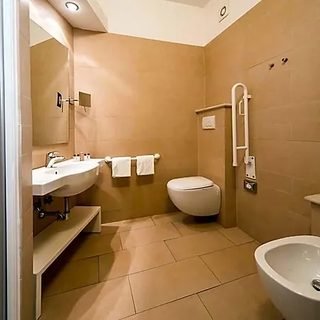 & Residenza 100 Torri Hotel Ascoli Piceno