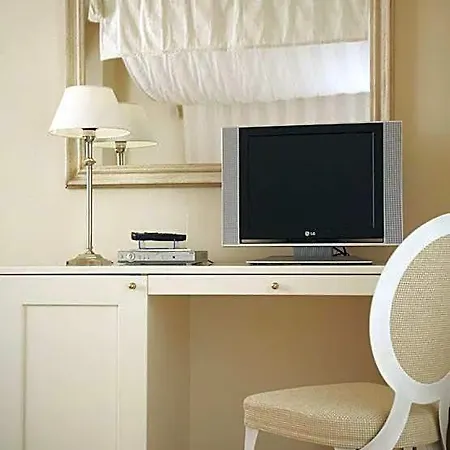 & Residenza 100 Torri Hotel Ascoli Piceno