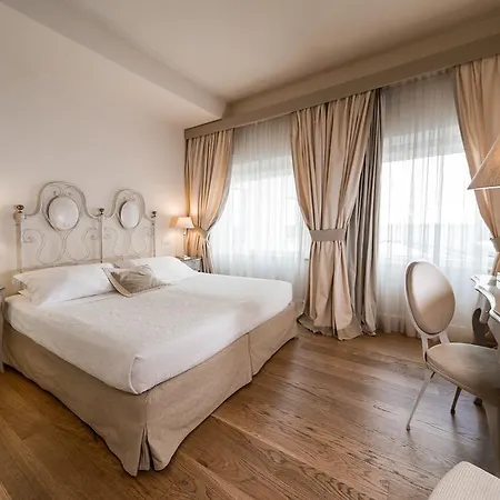 & Residenza 100 Torri 4* Ascoli Piceno
