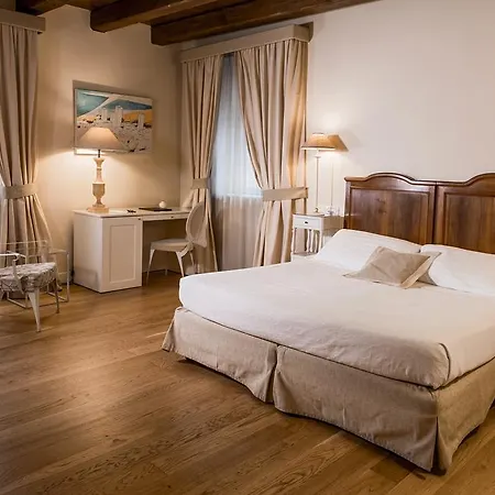 & Residenza 100 Torri 4* 아스콜리피체노