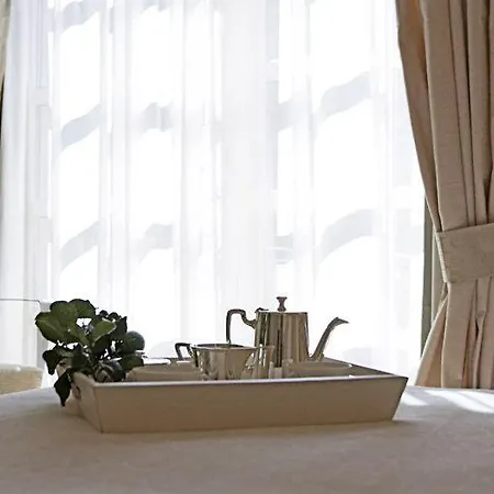 & Residenza 100 Torri 호텔 4*